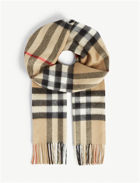 burberry scarf men price|burberry giant check cashmere scarf.